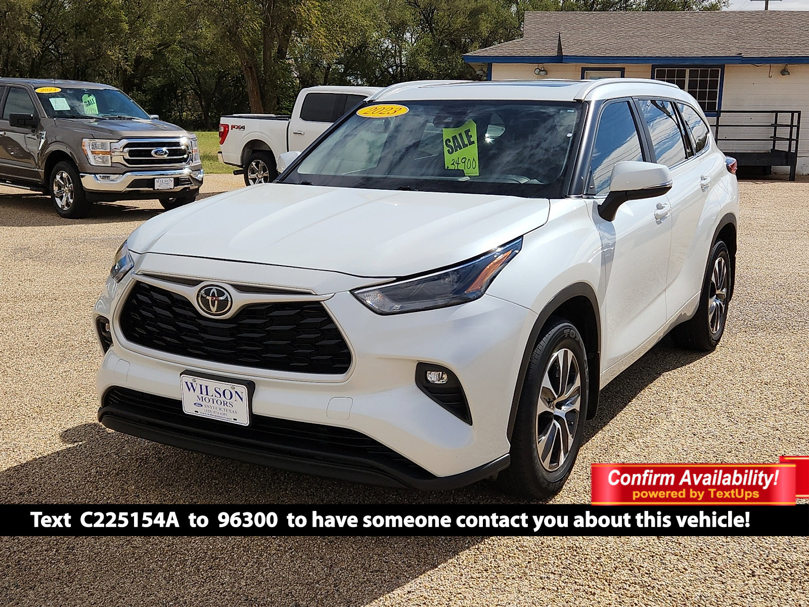 2023 Toyota Highlander XLE's photo