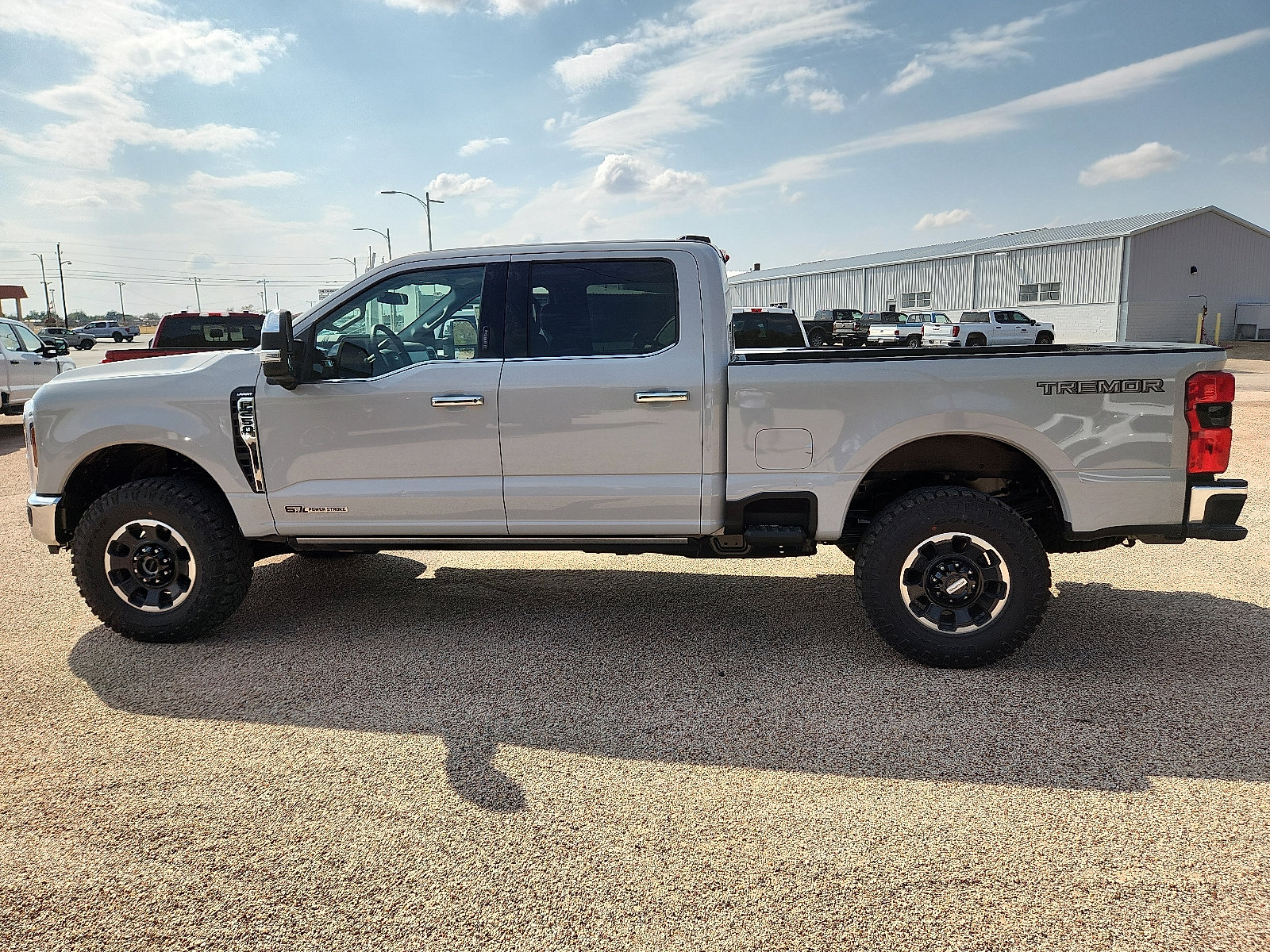 2026 Ford F-250 Lariat photo 2