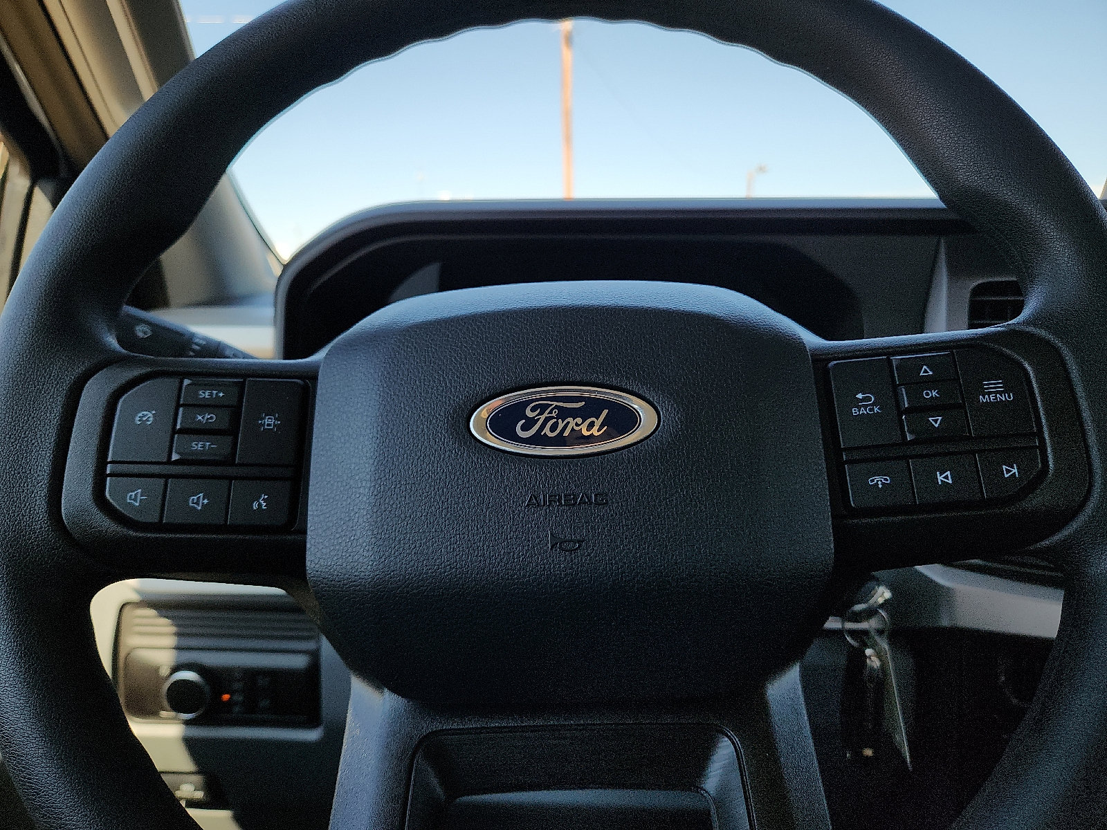 2025 Ford F-350 Super Duty Chassis Cab XL - Photo 20