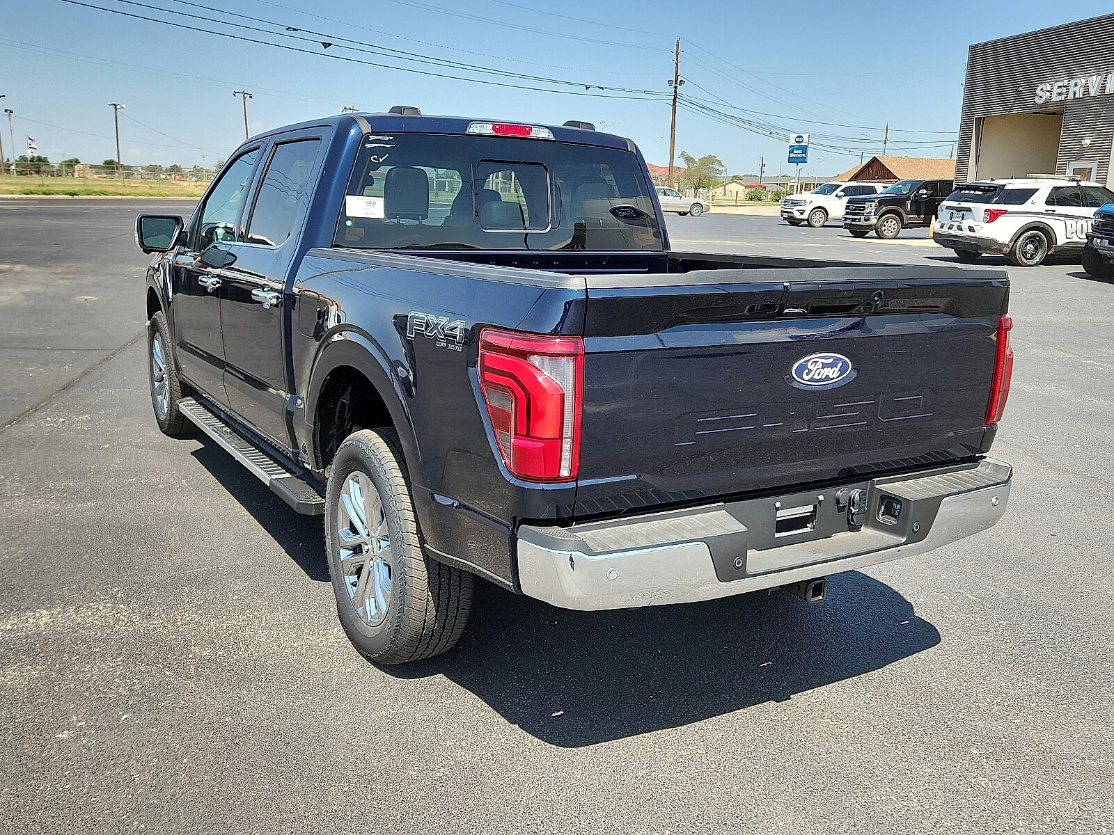 2025 Ford F-150 Lariat photo 2