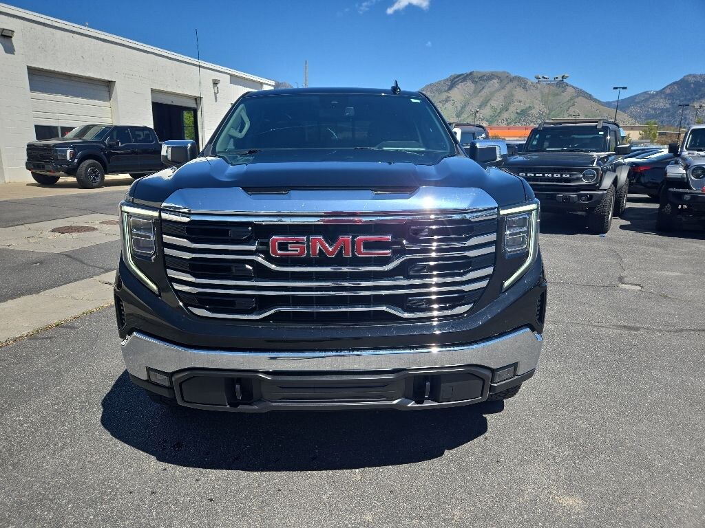 Used 2023 GMC Sierra 1500 SLT Truck Crew Cab