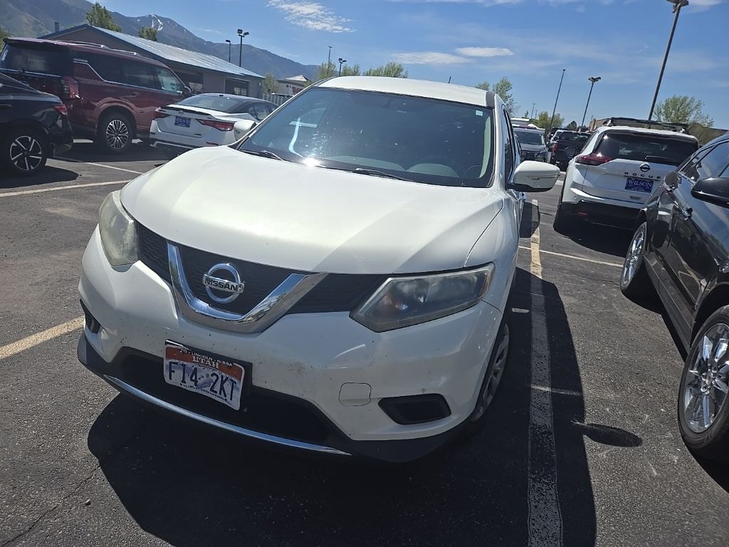 Used 2014 Nissan Rogue S AWD SUV