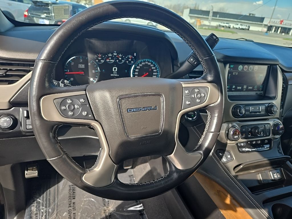 2020 GMC Yukon Denali - Photo 18