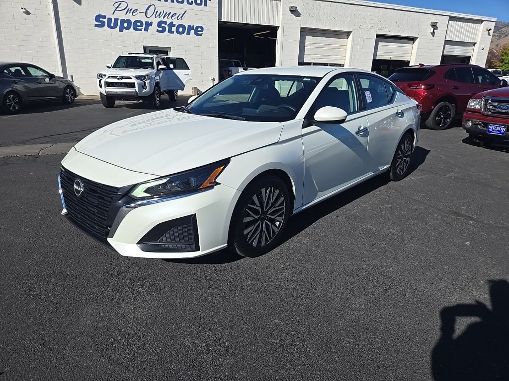 2023 Nissan Altima Sedan 