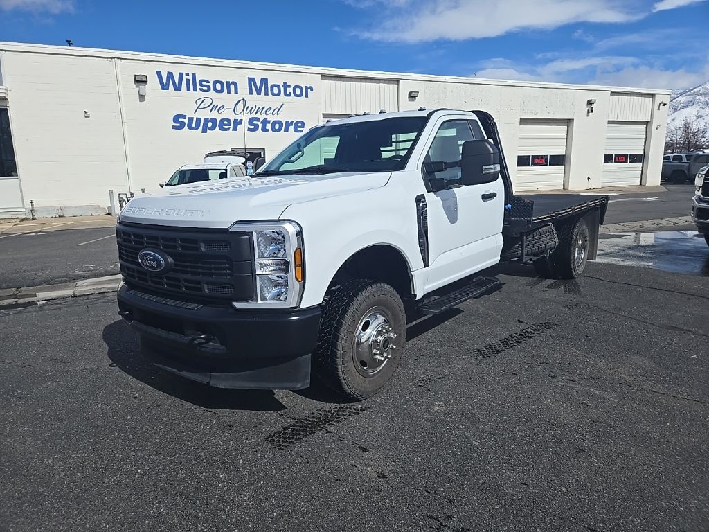 2024 Ford F-350 Chassis Truck Regular Cab 