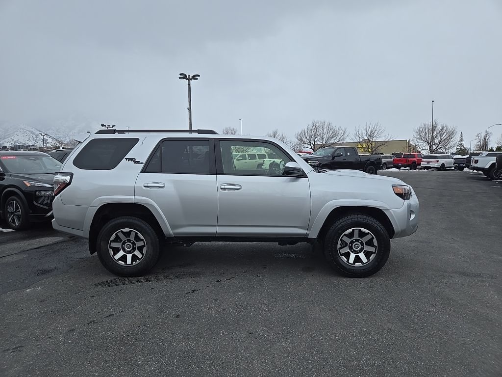 2023 Toyota 4Runner TRD photo 4