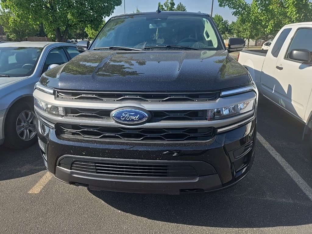 Used 2024 Ford Expedition Max XLT SUV