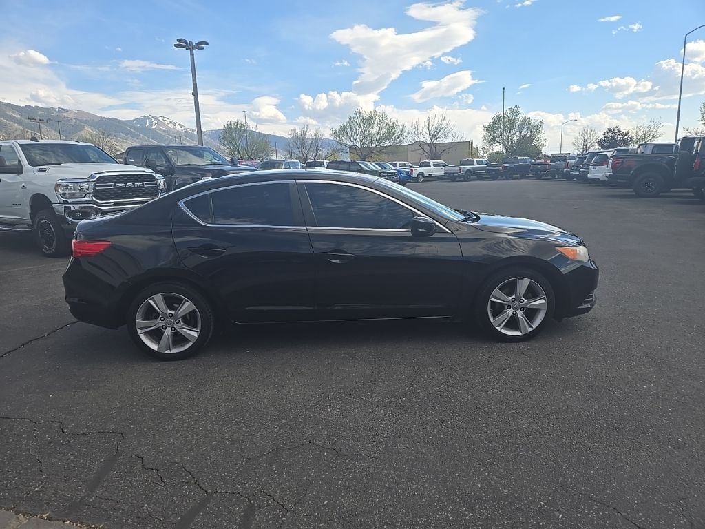 Used 2014 Acura ILX 2.0L w/Premium Package (A5) Sedan
