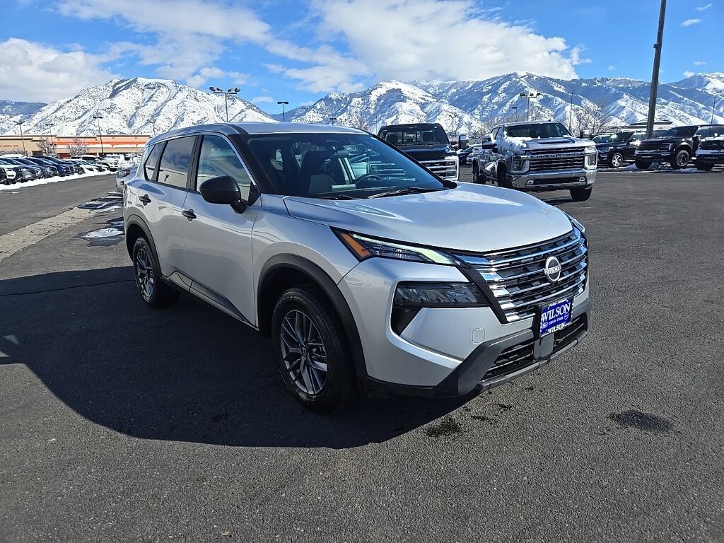 Used 2024 Nissan Rogue S SUV