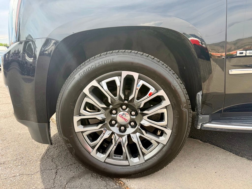 2020 GMC Yukon Denali - Photo 12