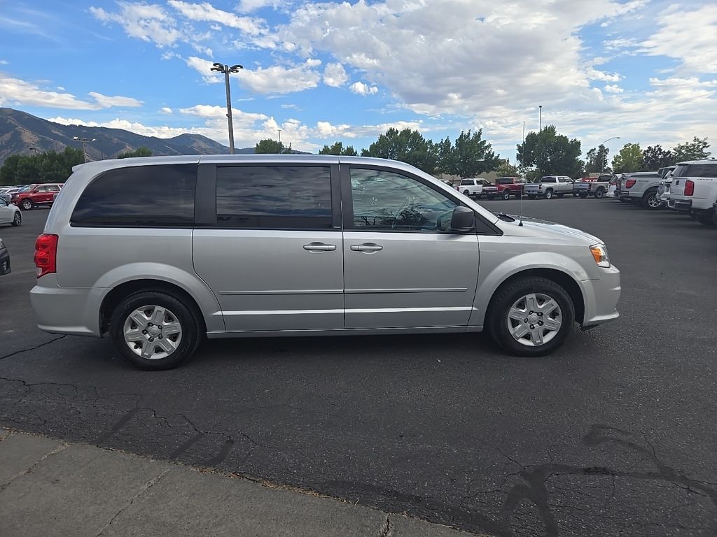 2012 Dodge Grand Caravan SE photo 4