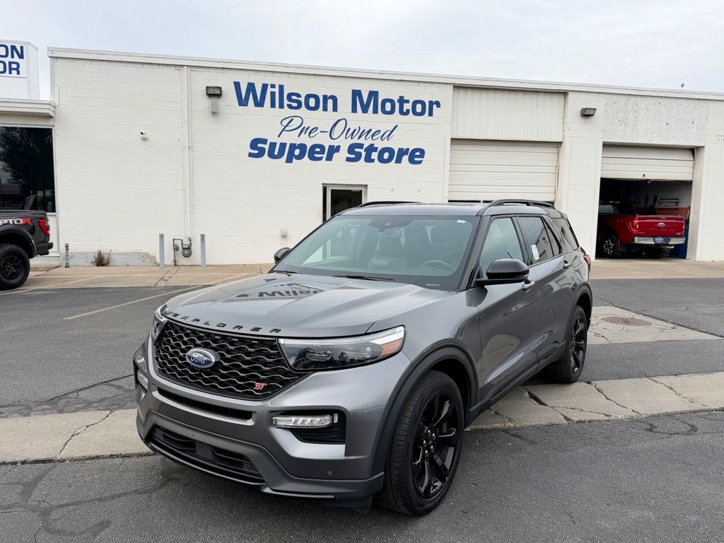 2023 Ford Explorer SUV 