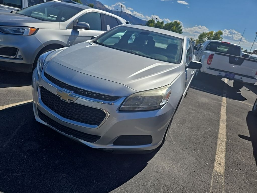 2015 Chevrolet Malibu LS photo 3