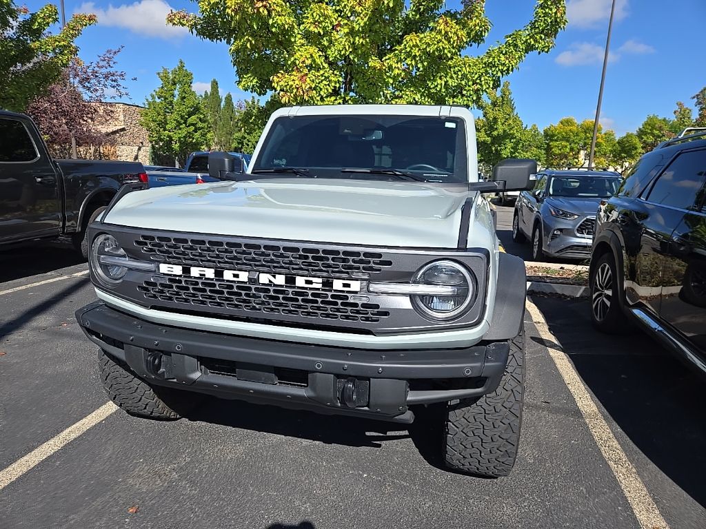 2024 Ford Bronco Badlands photo 2