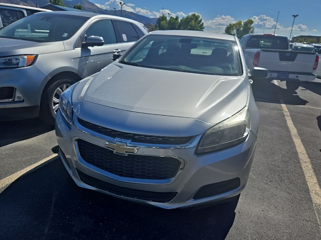 2015 Chevrolet Malibu LS photo 2