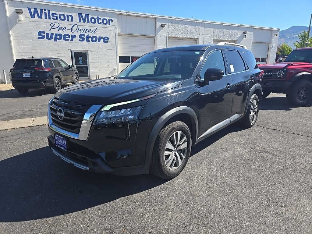 2025 Nissan Pathfinder SUV 