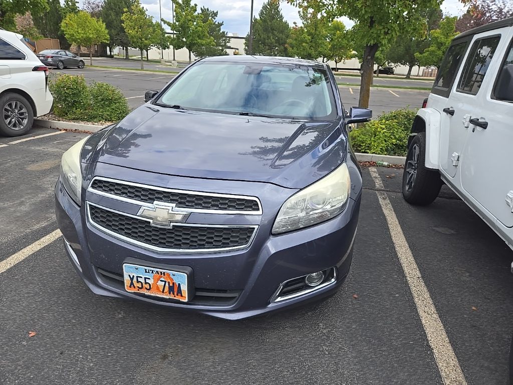 2013 Chevrolet Malibu 2LT photo 2