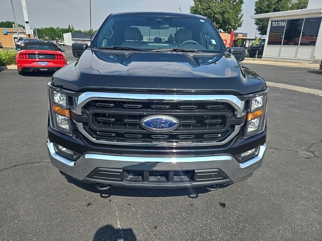 2023 Ford F-150 XLT photo 3