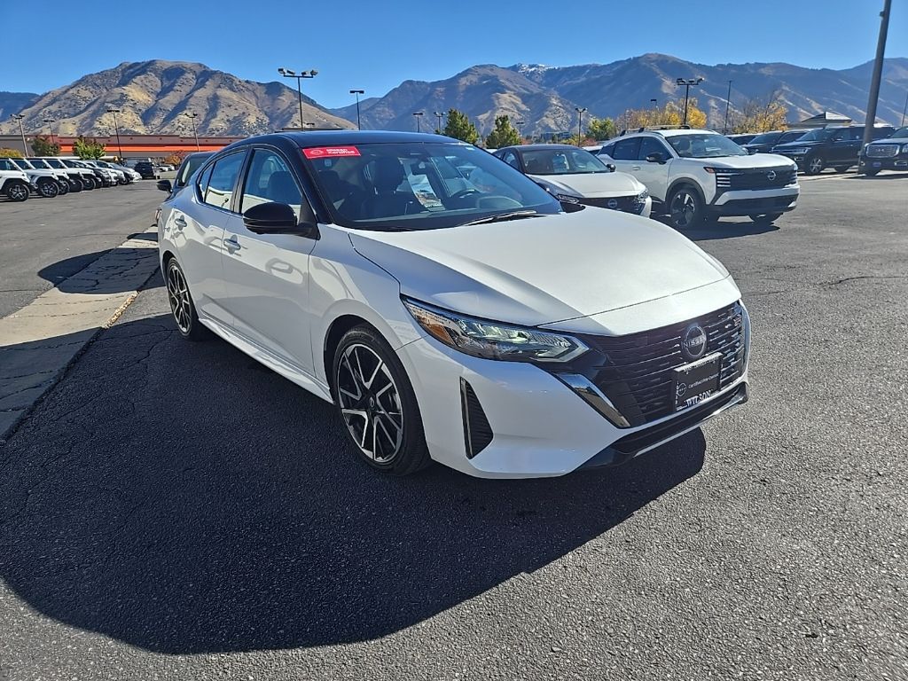 2024 Nissan Sentra SR photo 3