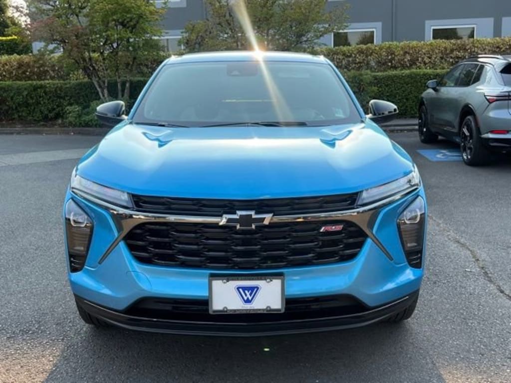 New 2025 Chevrolet Trax 1RS SUV