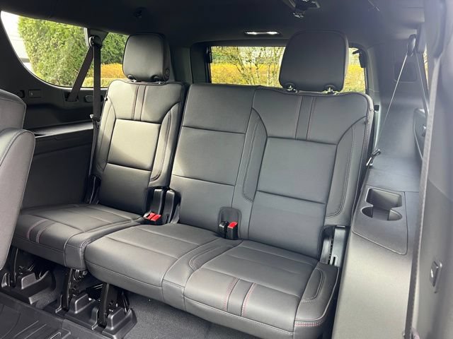 2026 Chevrolet Suburban RST - Photo 13