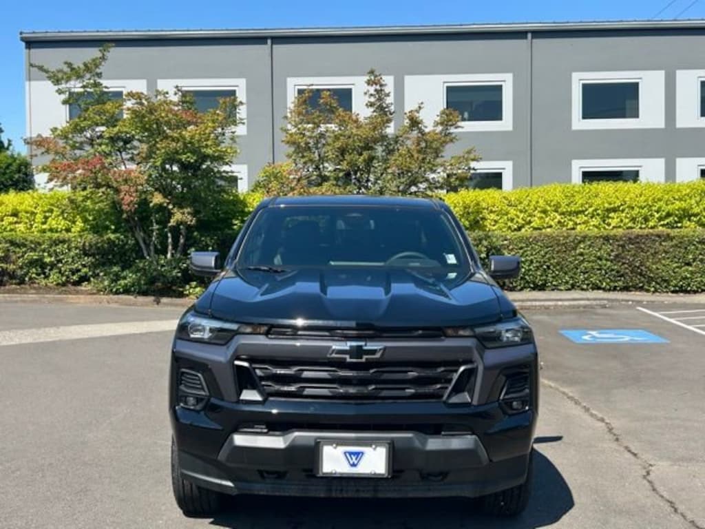 New 2025 Chevrolet Colorado WT/LT Truck