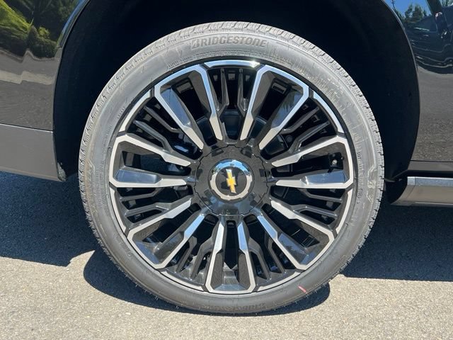 2026 Chevrolet Suburban High Country - Photo 11