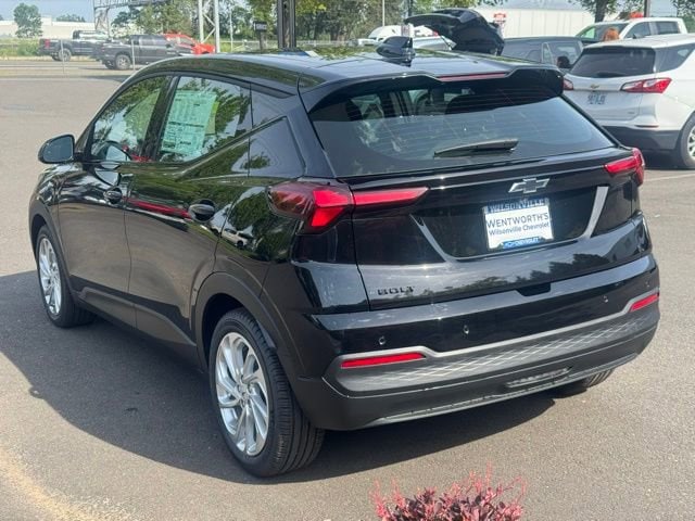 2027 Chevrolet Bolt LT - Photo 5