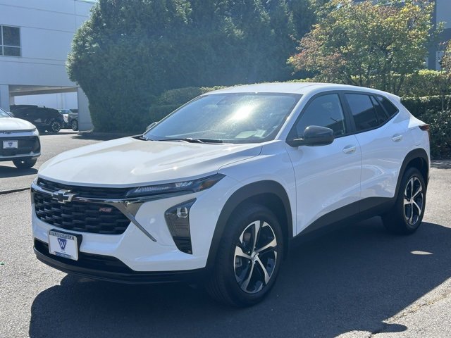 2025 Chevrolet Trax photo 3