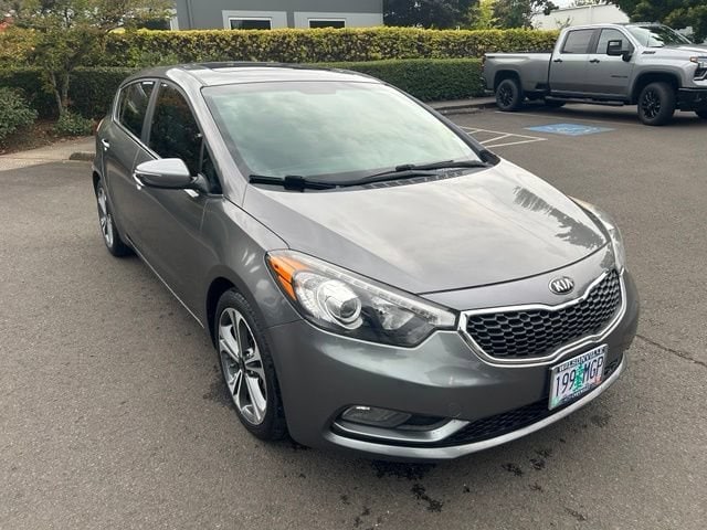 Used 2016 Kia Forte5 EX with VIN KNAFX5A80G5617853 for sale in Wilsonville, OR
