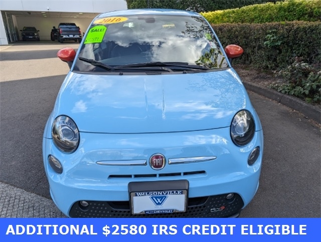 Used 2016 FIAT 500e Battery Electric with VIN 3C3CFFGE1GT221978 for sale in Wilsonville, OR