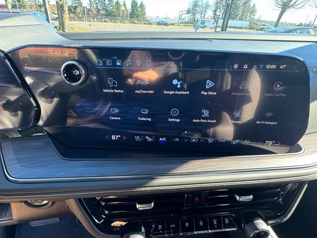 2026 Chevrolet Suburban Premier - Photo 27