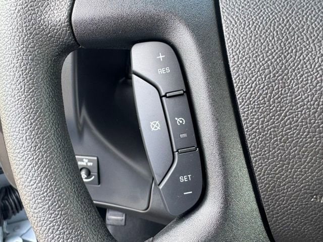 2026 Chevrolet Express Cargo Work Van - Photo 16