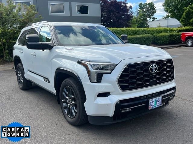 2023 Toyota Sequoia Platinum 4WD i-FORCE MAX Hybrid's photo