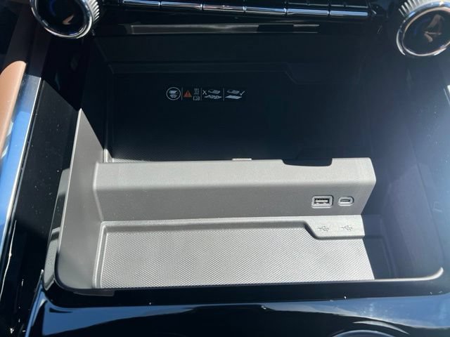 2026 Chevrolet Suburban High Country - Photo 34