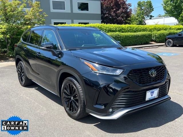 2024 Toyota Highlander LE AWD's photo