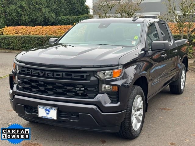 2023 Chevrolet Silverado Custom photo 3