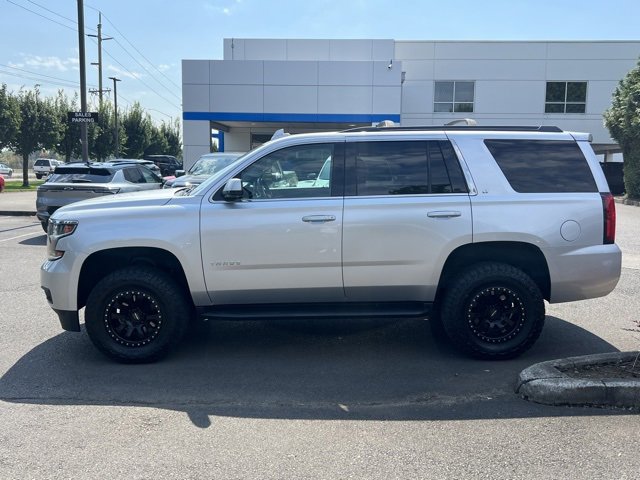2019 Chevrolet Tahoe LT photo 3