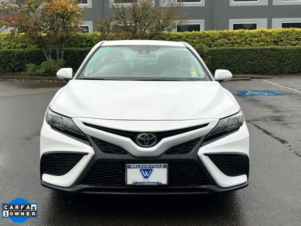 Used 2023 Toyota Camry SE Sedan