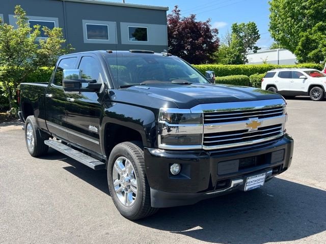 2015 Chevrolet Silverado 2500 HD Truck Crew Cab 