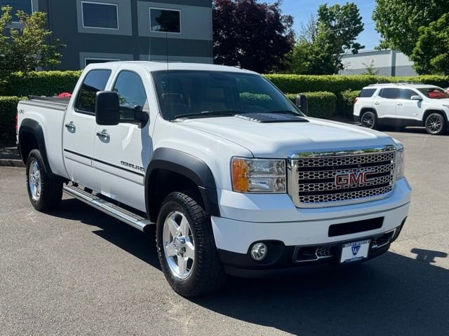 2013 GMC Sierra 4WD Crew Cab Standard Box's photo