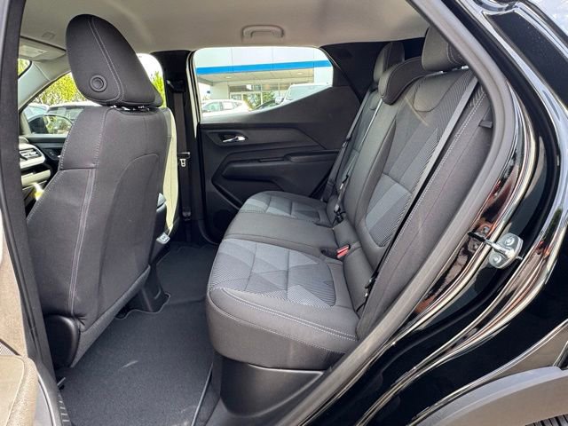 2027 Chevrolet Bolt LT - Photo 11