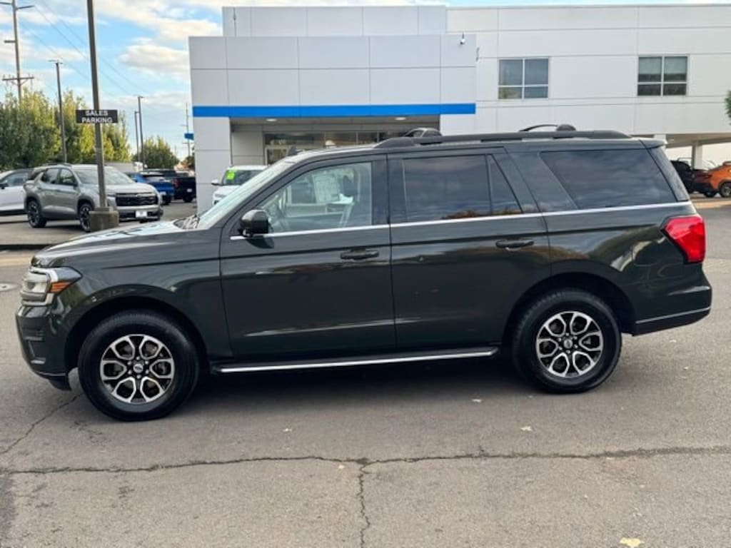 Used 2023 Ford Expedition XLT SUV
