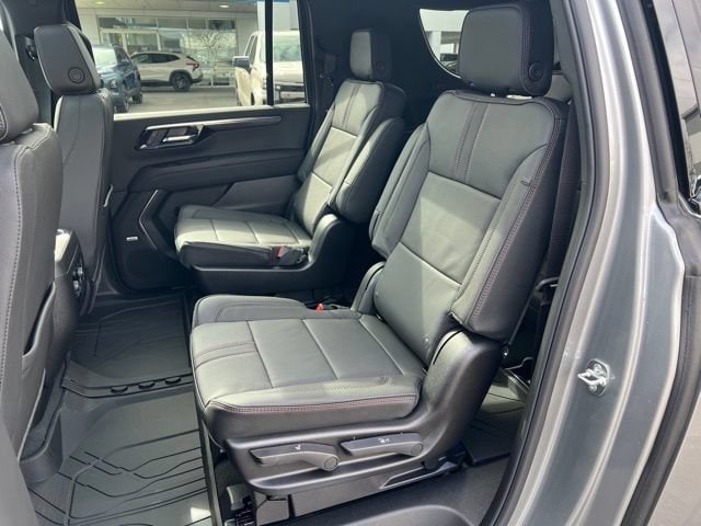 2026 Chevrolet Suburban RST - Photo 15