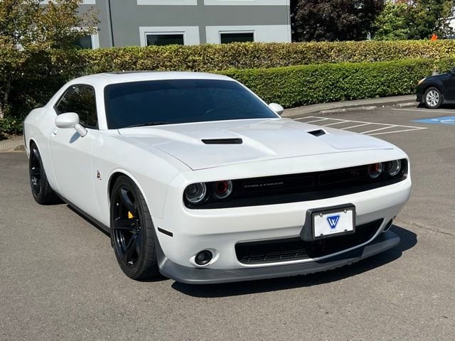 2015 Dodge Challenger Scat Pack's photo