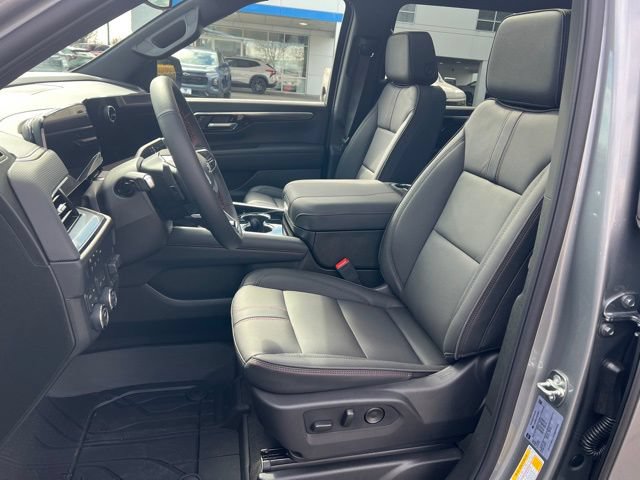 2026 Chevrolet Suburban RST - Photo 23