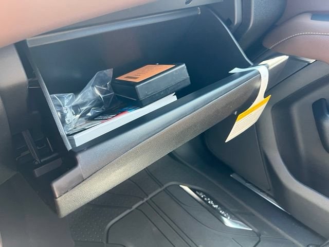 2026 Chevrolet Suburban High Country - Photo 40