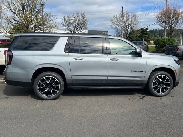 2026 Chevrolet Suburban RST - Photo 10