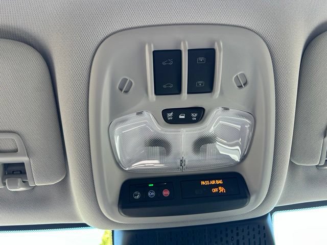 2027 Chevrolet Bolt RS - Photo 29