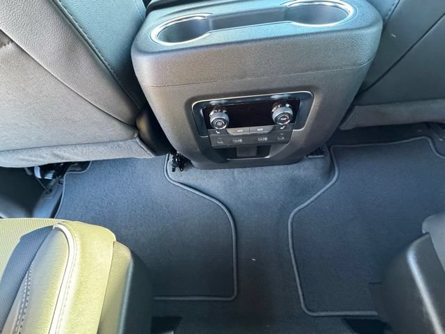 2026 Chevrolet Suburban Premier - Photo 15
